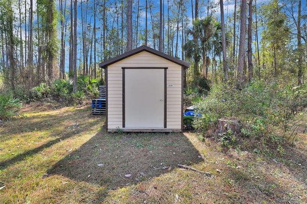 Backyard, Exterior