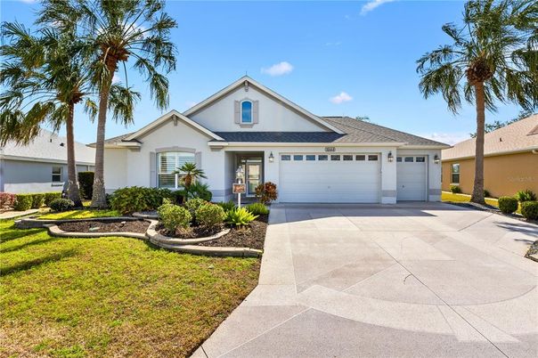 Attached, Exterior, Facade, Ranch