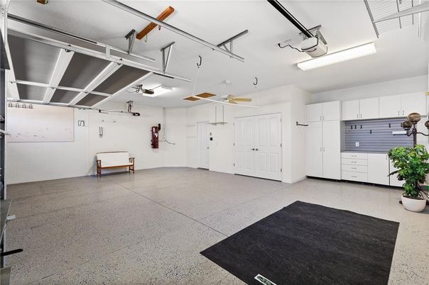 Garage, Interior
