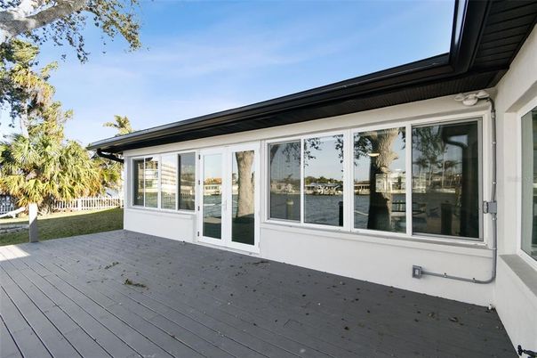 Exterior, Water