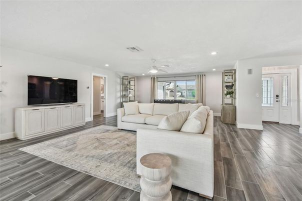 Interior, Living room, Recessed Lighting, Wood Texture Flooring