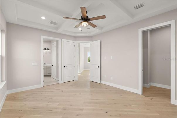 Empty room, Interior, Recessed Lighting, Wood Texture Flooring