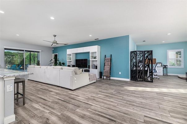 Interior, Living room, Recessed Lighting, Wood Texture Flooring