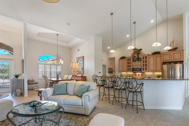 Chandelier, Dining room, Interior, Kitchen, Living room, Pendant Lights, Recessed Lighting, Stainless Steel Appliances