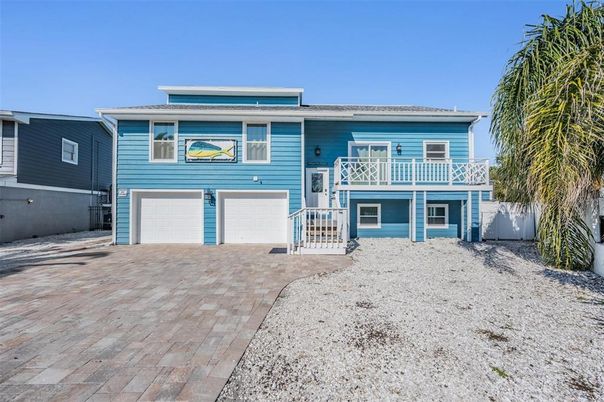 Attached, Exterior, Facade, Raised Ranch