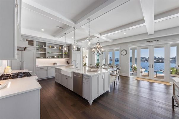 Chandelier, Dining room, Interior, Kitchen, Pendant Lights, Recessed Lighting, Water, Wood Texture Flooring