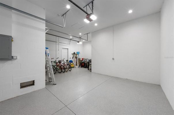 Fitness Equipment, Interior, Recessed Lighting