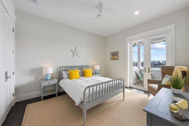 Bedroom, Interior, Recessed Lighting, Water, Wood Texture Flooring