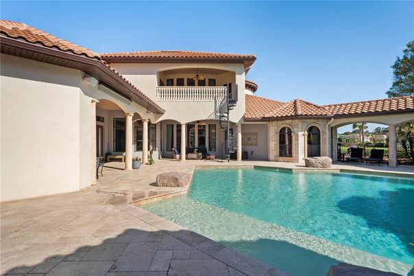 Exterior, Pool