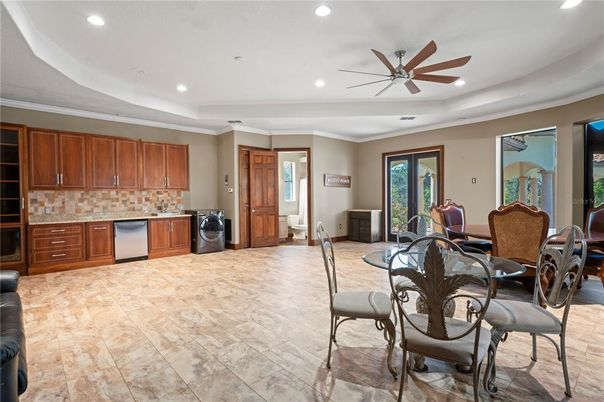 Dining room, Interior, Kitchen, Recessed Lighting