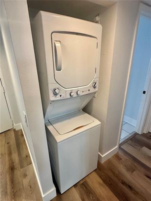Interior, Utility Closets, Washer, Wood Texture Flooring