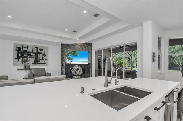 Fireplace, Interior, Kitchen, Recessed Lighting