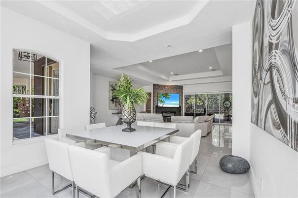 Dining room, Interior, Living room, Recessed Lighting