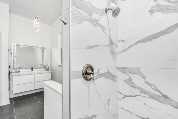 Bathroom, Interior, Marble Walls, Pendant Lights