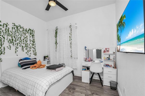 Bedroom, Home Office, Interior, Wood Texture Flooring