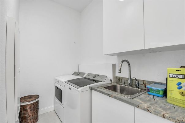 Interior, Washer
