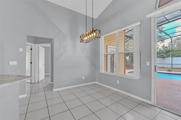 Empty room, Interior, Pendant Lights