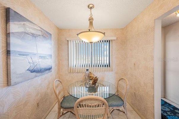 Dining room, Interior