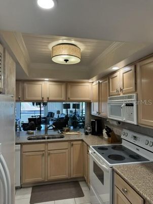 Interior, Kitchen, Recessed Lighting