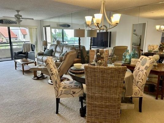 Chandelier, Dining room, Interior, Living room
