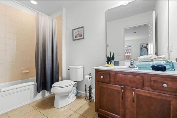Bathroom, Interior, Recessed Lighting