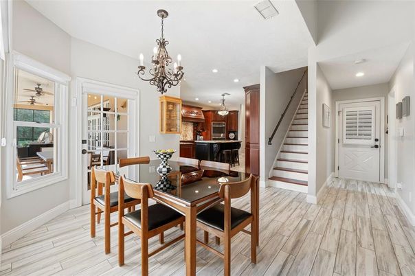 Chandelier, Dining room, Interior, Kitchen, Recessed Lighting, Wood Texture Flooring