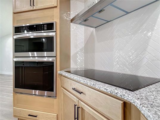 Interior, Kitchen, Stainless Steel Appliances