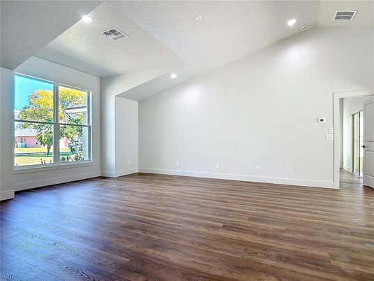 Empty room, Interior, Recessed Lighting, Wood Texture Flooring