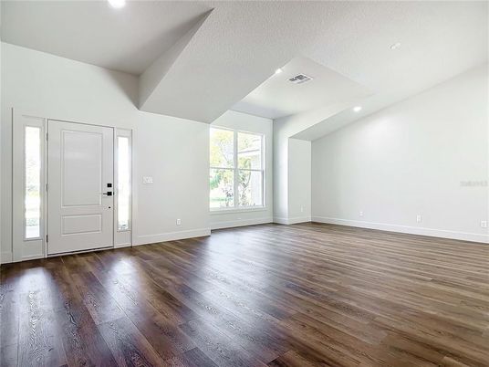 Empty room, Interior, Recessed Lighting, Wood Texture Flooring