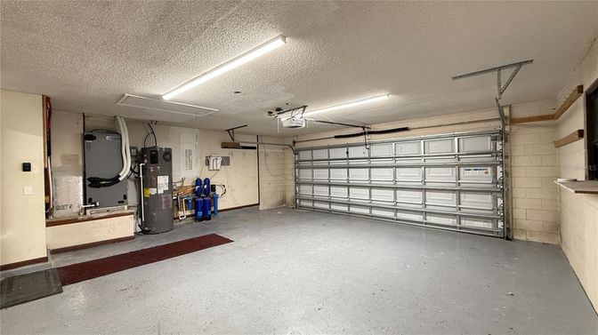 Garage, Interior