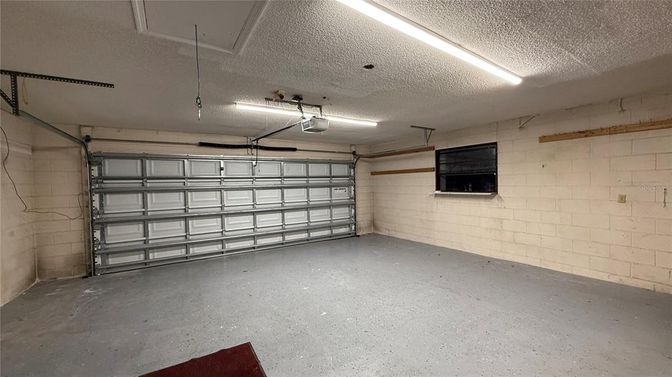Garage, Interior