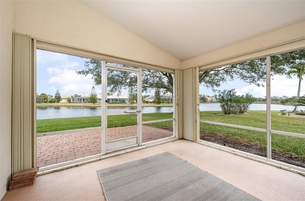 Interior, Sun Room, Water