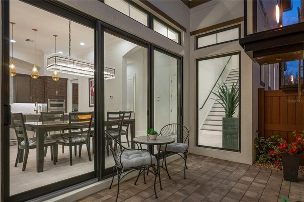 Dining room, Interior, Pendant Lights, Recessed Lighting