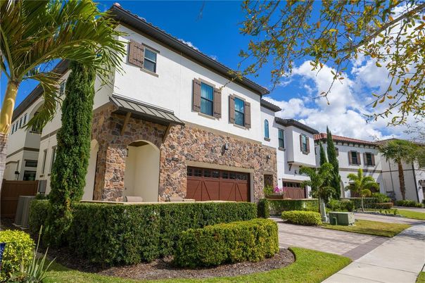 Attached, Exterior, Facade, Mediterranean