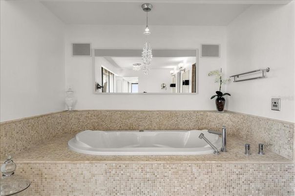 Bathroom, Interior, Pendant Lights