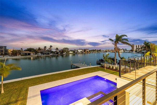 Exterior, Lake, Pool