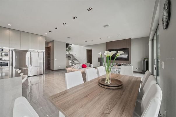 Dining room, Interior, Kitchen, Recessed Lighting, Stainless Steel Appliances