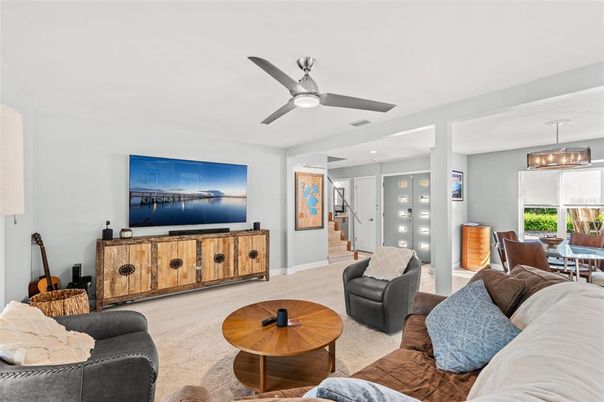 Dining room, Interior, Living room, Pendant Lights, Recessed Lighting, Wood Texture Flooring