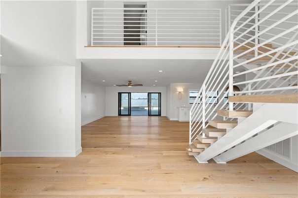 Interior, Recessed Lighting, Wood Texture Flooring