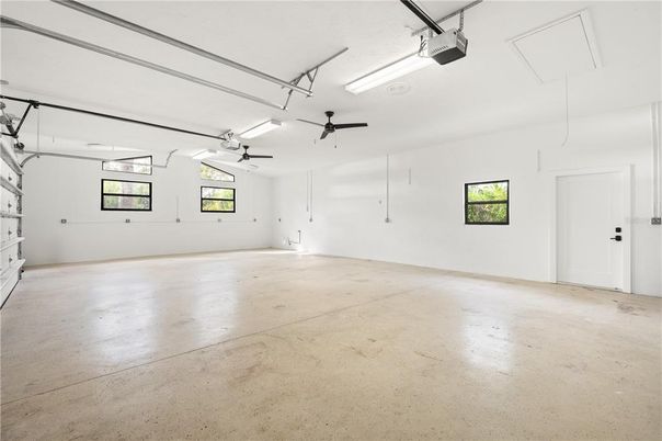 Garage, Interior