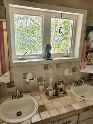 Bathroom, Interior, Tile Countertops