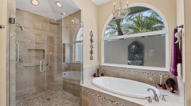 Bathroom, Glass Shower, Interior, Pendant Lights, Recessed Lighting