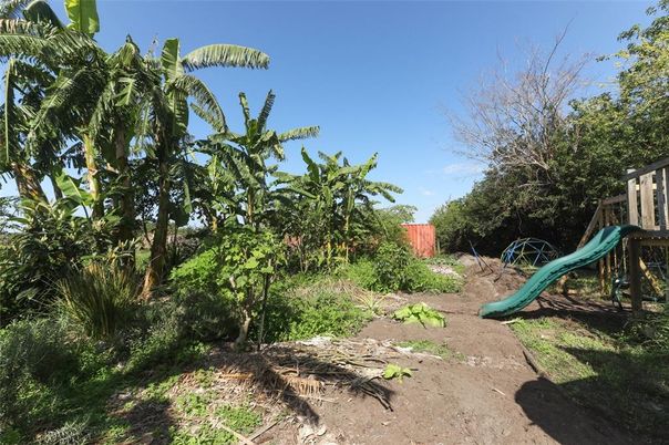 Backyard, Exterior, Playground