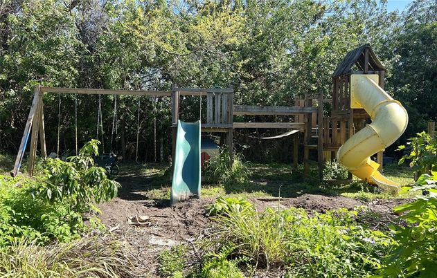 Backyard, Exterior, Playground