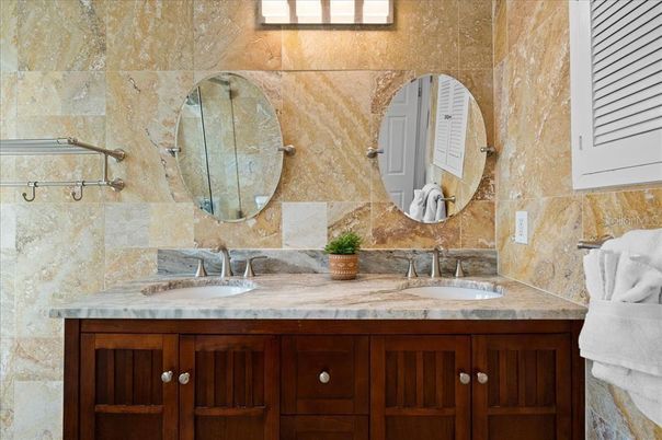 Bathroom, Dual Sink Vanities, Interior
