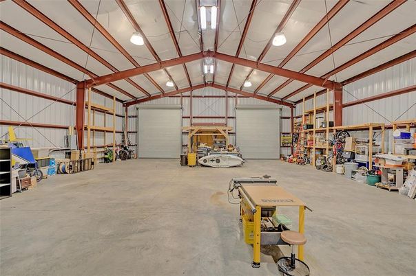 Garage, Interior