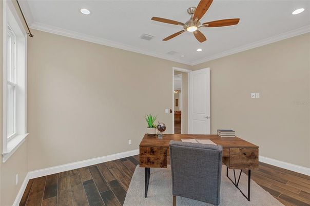 Home Office, Interior, Recessed Lighting, Wood Texture Flooring
