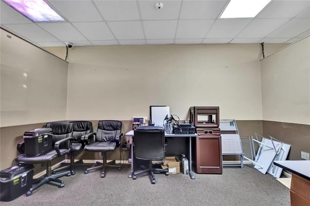 Home Office, Interior