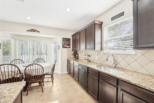 Dining room, Interior, Kitchen, Recessed Lighting