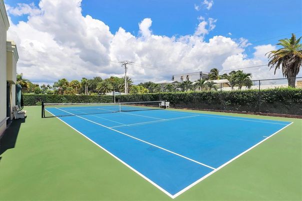 Exterior, Tennis Courts